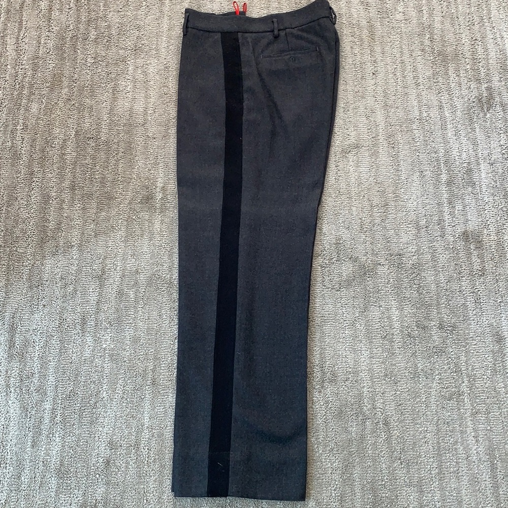 Men’s Prada pants. Excellent condition. Size 52.